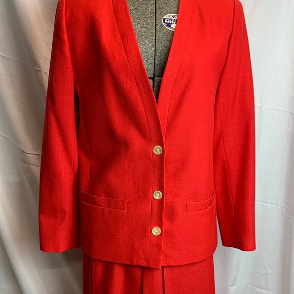 NWOT E.H. Woods Red Blazer and Pleated Skirt Set Sixe 8 - Picture 1 of 12